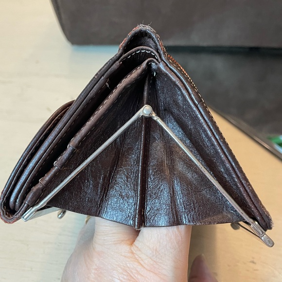 Burberry *Blue Label* compact trifold wallet - Picture 13 of 13